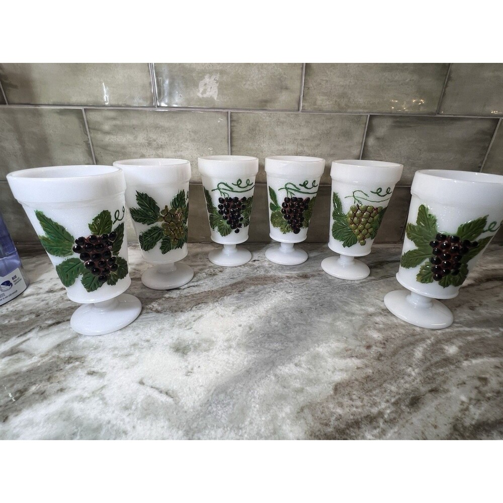 Anchor Hocking Harvest Grape Design Milk-Glass Goblets Circa 1950s Rare Painted - Picture 6 of 10